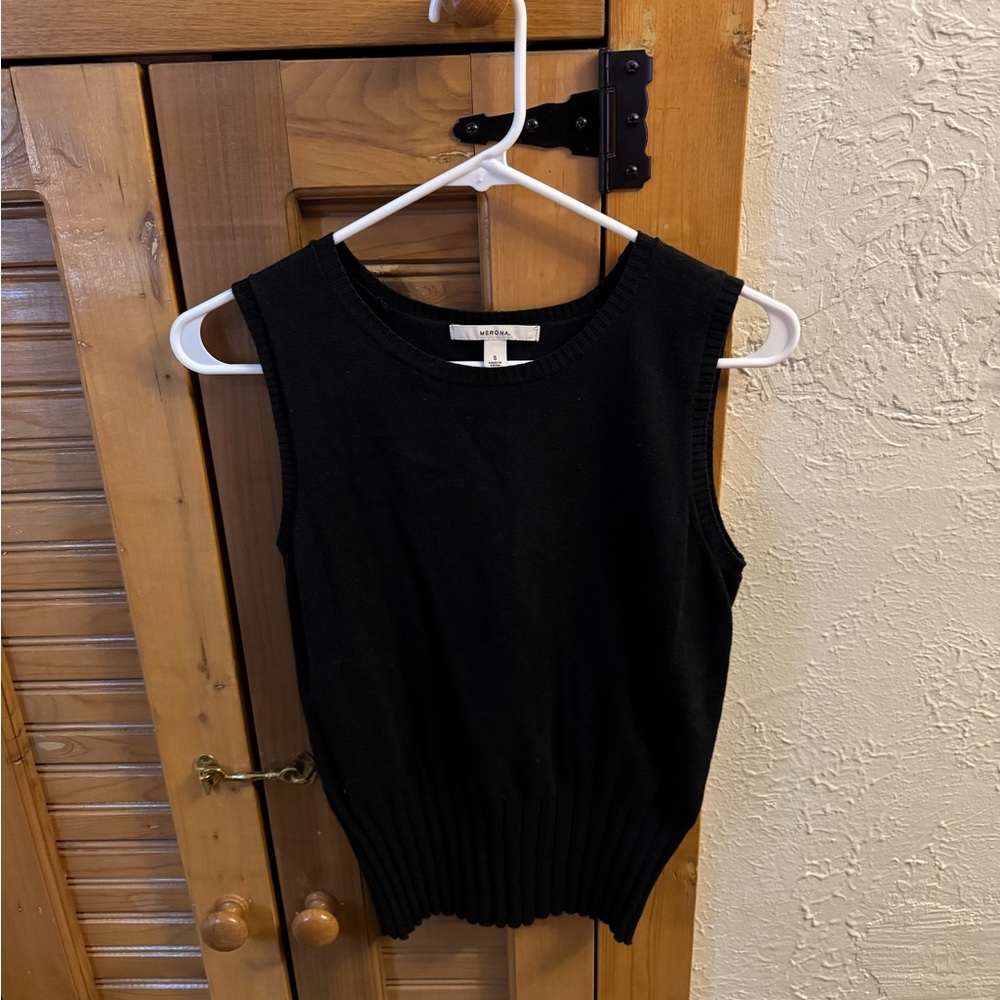 Women’s Merona lightweight sweater vest